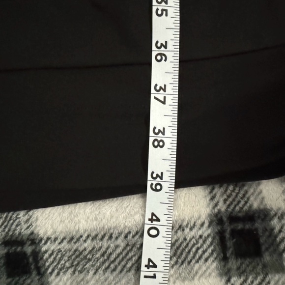 Elegant Cream and Black Dress - Picture 7 of 8